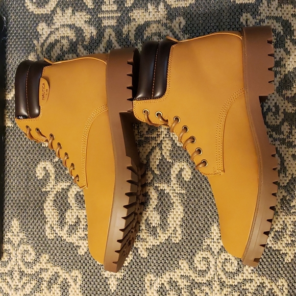 NIB Men's Nautica Adrian Lace Up Boots - Picture 3 of 15